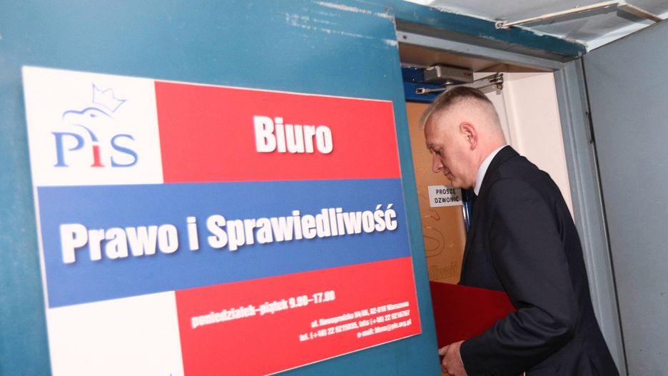 Koronawirus w Polsce. Jarosław Gowin chce zmiany konstytucji