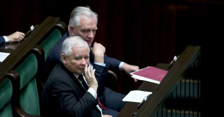 Kość niezgody między PiS a Gowinem. Wiceminister opowiada o kolacji z Kaczyńskim