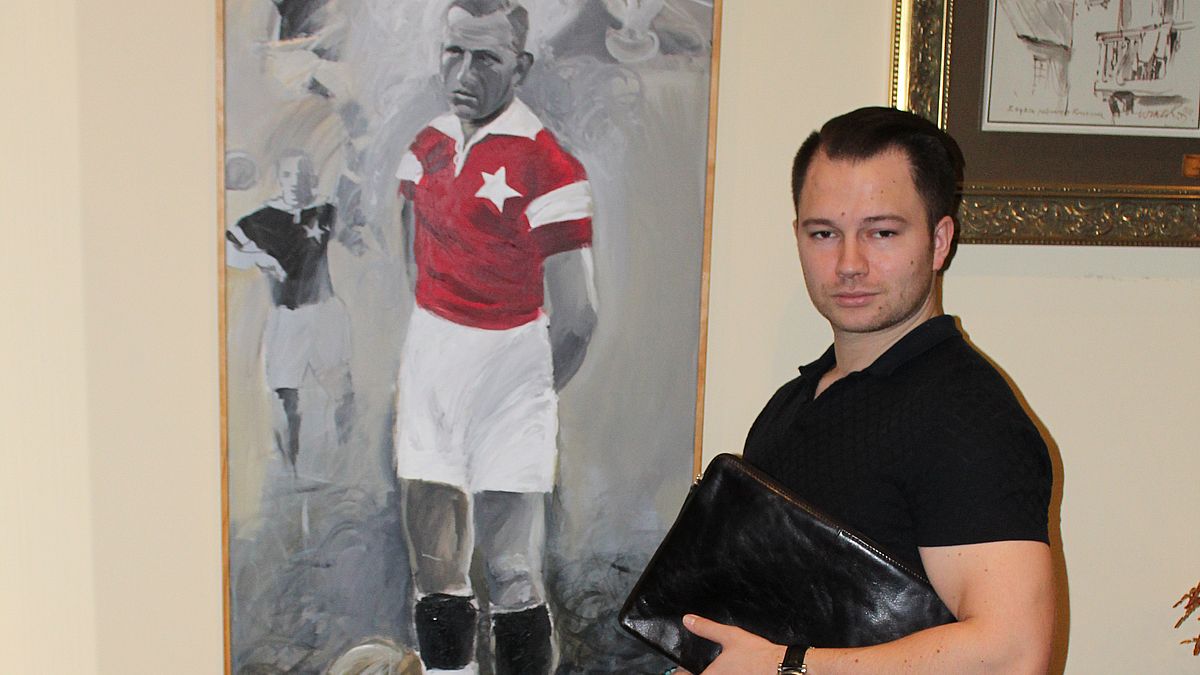 Zbigniew Gowin chce zebrać pieniądze i kupić maseczki dla osób starszych. 