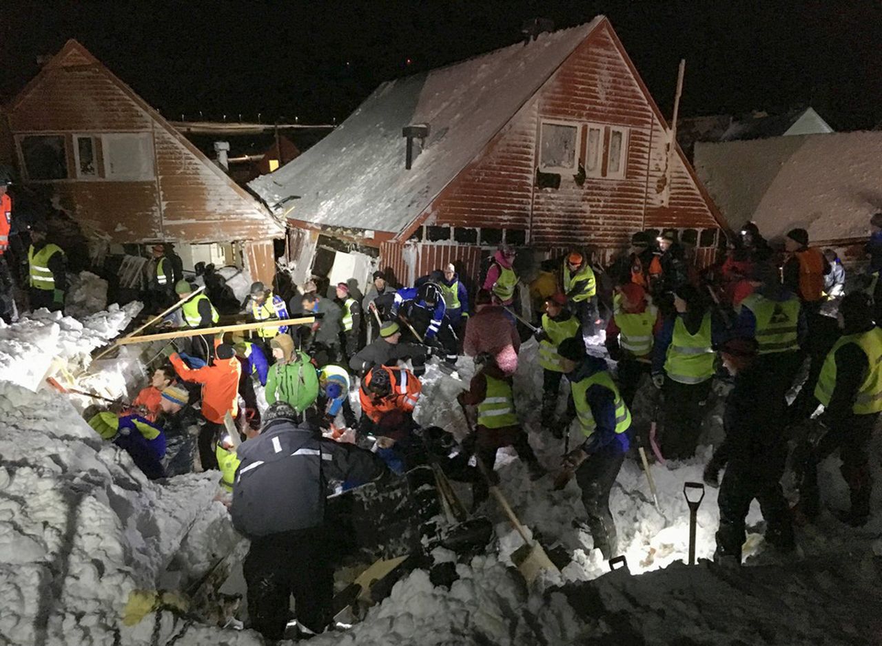 Tragiczna lawina. Żywioł zabijał i niszczył domy