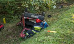Tragedia pod Ostrowiną. Kierowca był pijany, nie żyje pasażer