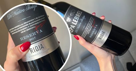 Większość z nas myśli, że rok na butelce wina oznacza jego wiek. A to nieprawda!