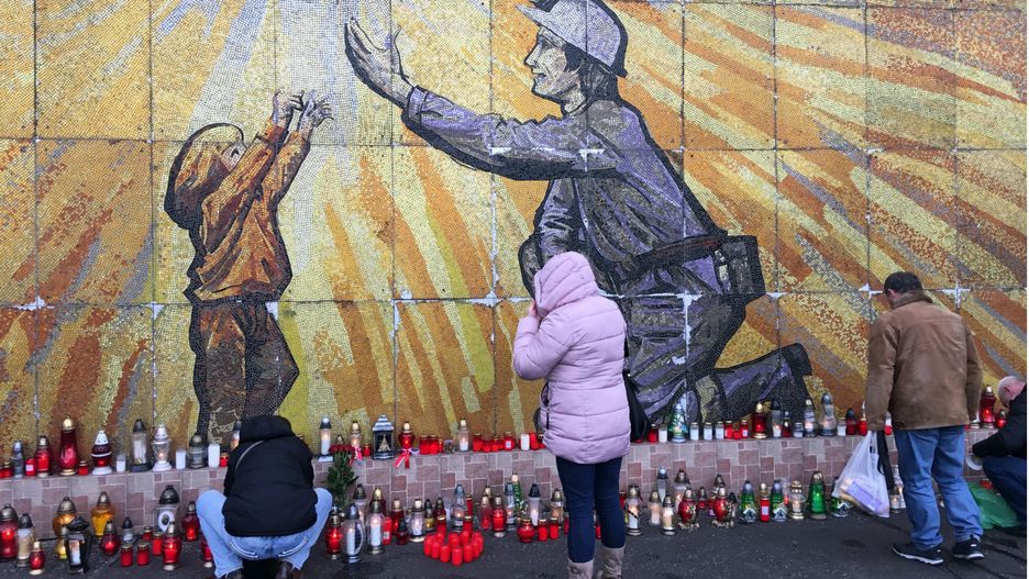 Czesi oddają hołd ofiarom katastrofy. Jej przyczyny badają śledczy z obu krajów