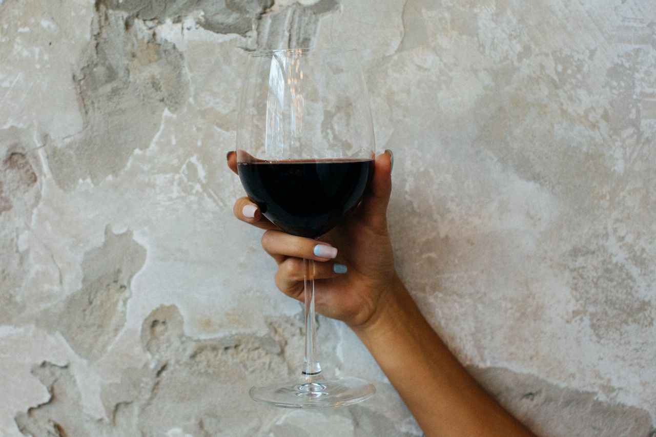 Czy czerwone wino jest dobre dla skóry?