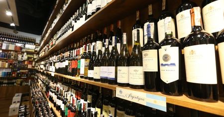 Zamówił tanie wino do kolacji. Przez przypadek dostał takie za 20 tys. złotych