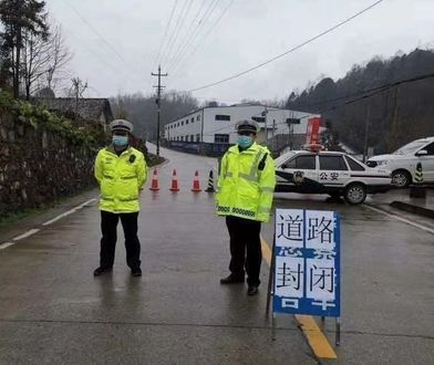 Koronawirus z Chin coraz groźniejszy. Polak z Changsha: "Policja i wojsko w stanie gotowości"