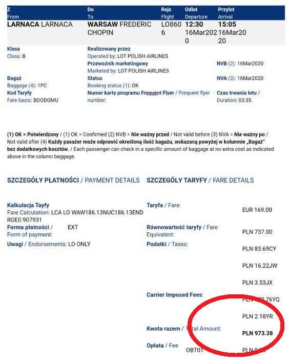 Pan Krzysztof pokazuje, ile musiał zapłacić za pomoc od LOT-u. 