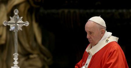 Papież Franciszek powołał fundusz na walkę z pandemią. Przekazał 750 tys. dolarów