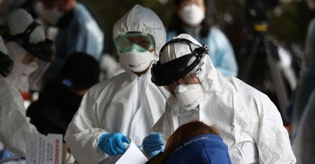 Koronawirus w Polsce. Liczba potwierdzonych przypadków w poniedziałek przekroczyła 700