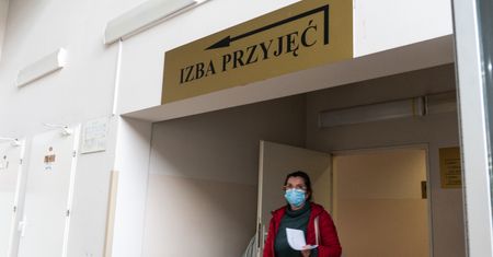 Koronawirus we Wrocławiu. 26 -letni Polak wrócił z Wielkiej Brytanii. Zakażony jest w izolatce