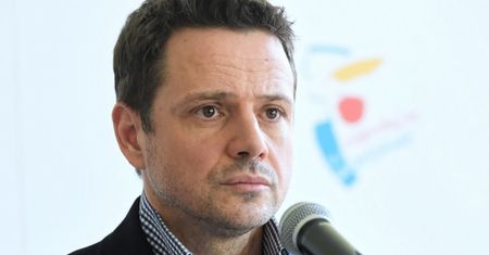 Trzaskowski: opłaty parkingowe zachowane, możliwy weekendowy rozkład komunikacji