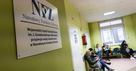 Koronawirus. Polacy wracają z Włoch i jadą prosto do szpitala. Dużo ryzykują