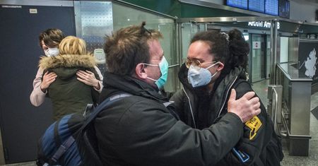 Koronawirus. Kolejny chory z Wielkiej Brytanii. Miał kontakt z pozostałymi zarażonymi