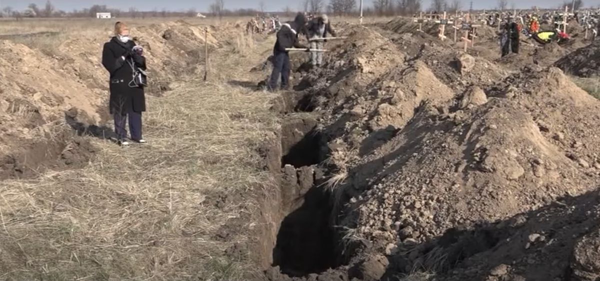 Koronawirus. Ukraina. Wykopano ponad 600 grobów. "Przygotowujemy się na najgorsze"