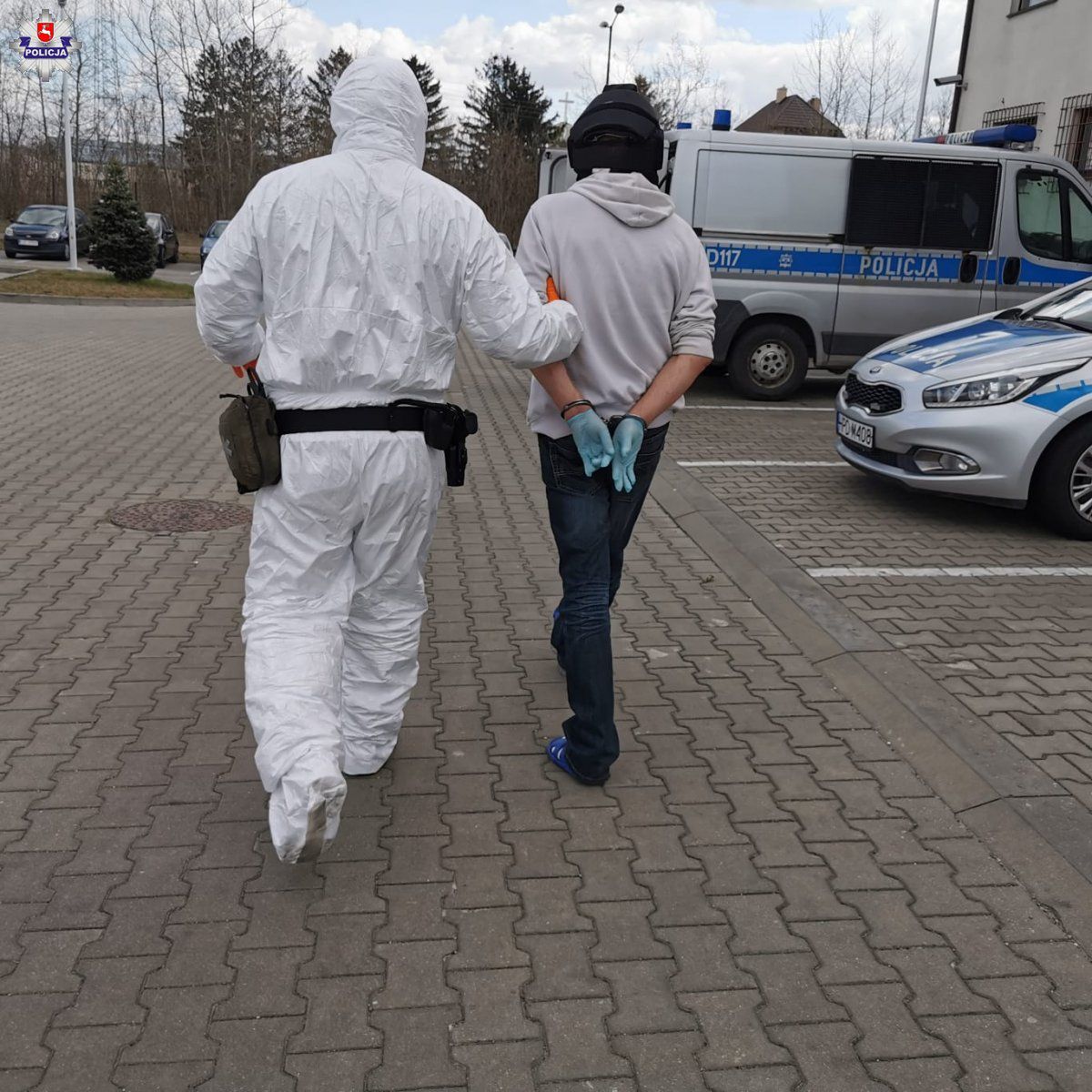 Koronawirus w Polsce. Mężczyzna dostał 20 tys. za załamanie kwarantanny