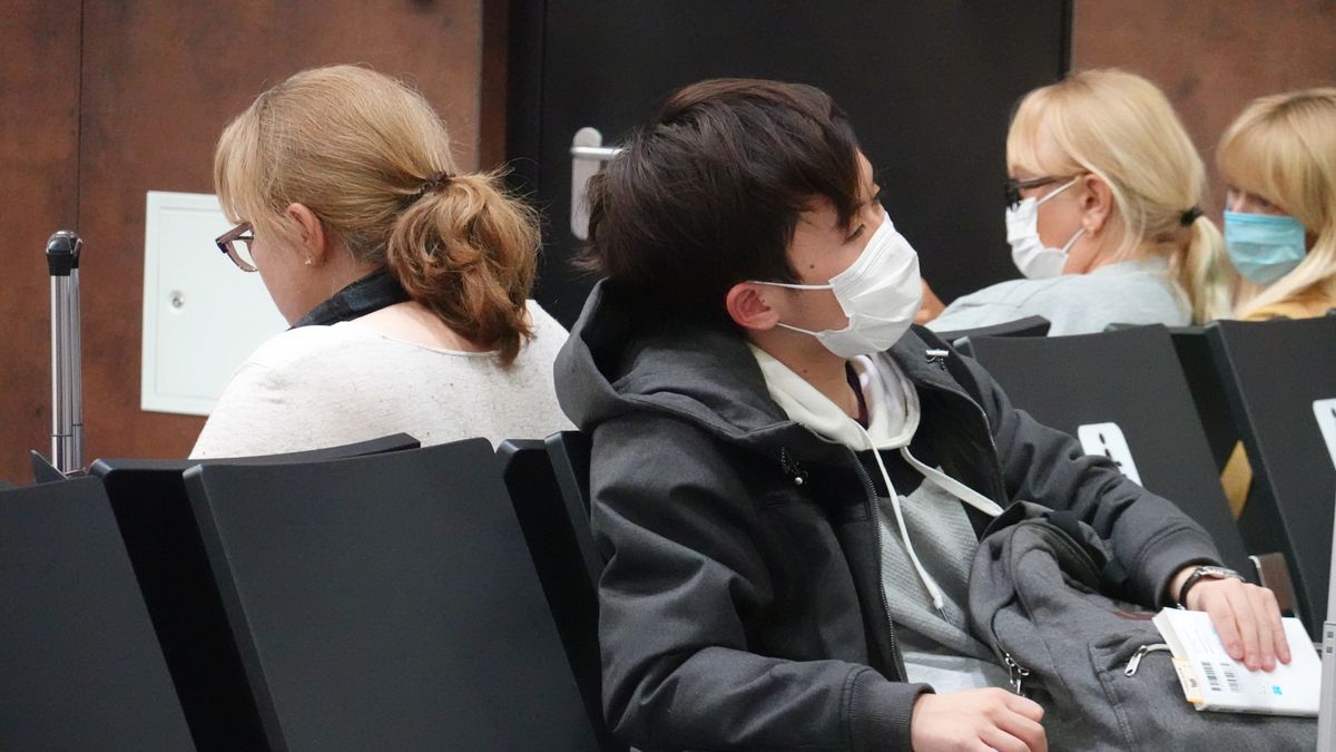 Lotnisko Szeremietiewo. Pasażerowie lecący z Moskwy do Warszawy. 