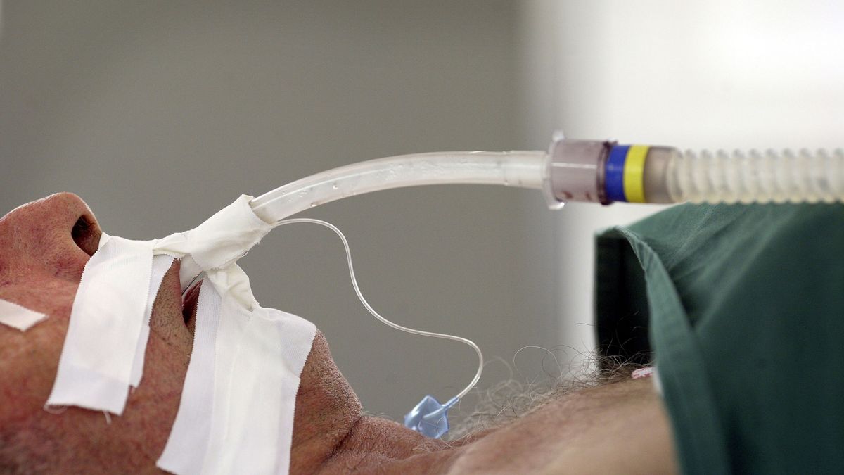 Miliarder Jerzy Starak zapowiedział przekazanie polskim szpitalom 100 respiratorów.