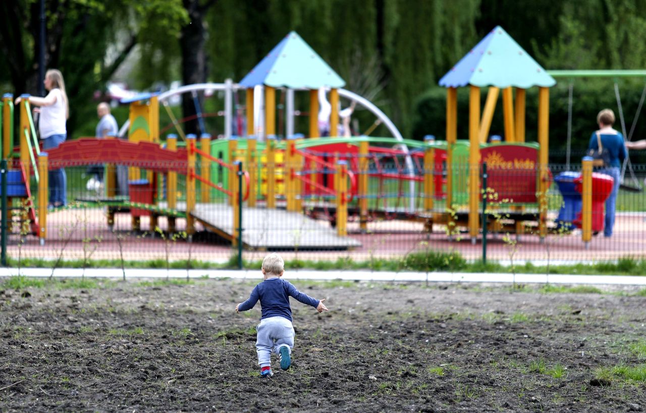 Koronawirus w Polsce. Sosnowiec wprowadza nowe zakazy, będą mandaty za wejście do parku