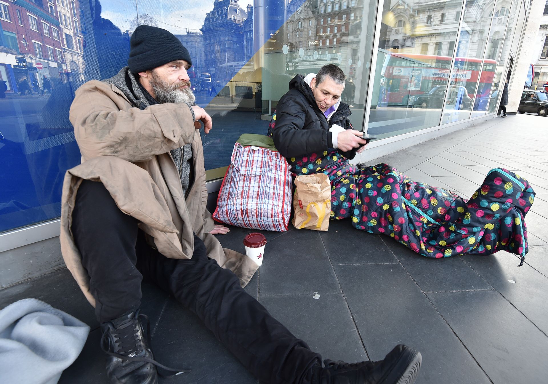 Władze Londynu pomogą bezdomnym przetrwać trudny okres w związku z rozwojem pandemii.