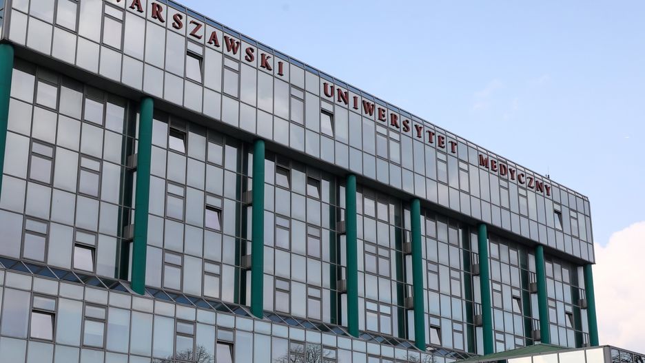 Senat WUM wystosował uchwałę, w której wyraża niepokój w związku z zamiarem przeprowadzenia wyborów w maju.