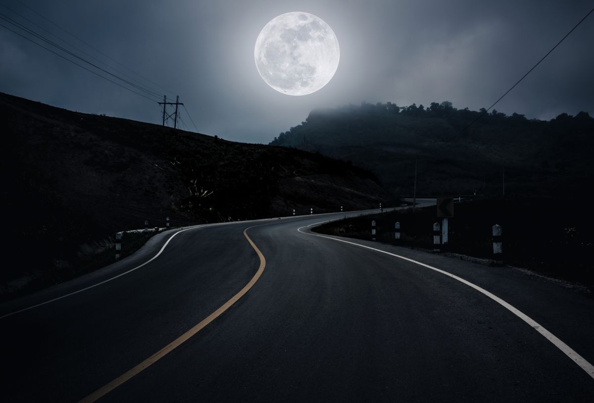 Księżyc Żniwiarzy. W piątek 13 września czeka nas wyjątkowa pełnia. Sprawdź, czym wyróżnia się to zjawisko astronomiczne