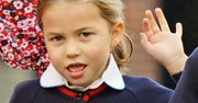 Księżniczka Charlotte wygląda tak samo jak słynna seksbomba w dzieciństwie! Są jak dwie krople wody! Nie wierzymy w to, co widzimy!