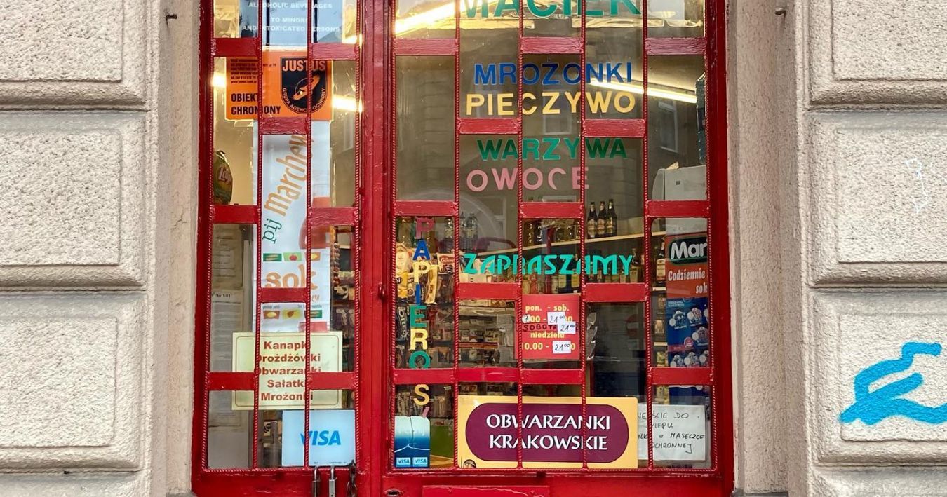 Małe sklepiki- Pyszności źródło instagram.comkrakowisia