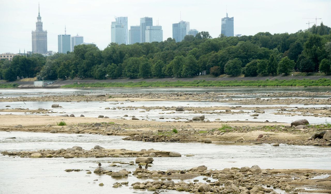 Wisła pełna ścieków. Awaria w oczyszczalni ścieków "Czajka"