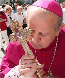 "Świat potrzebuje świętych jak Jan Paweł II"