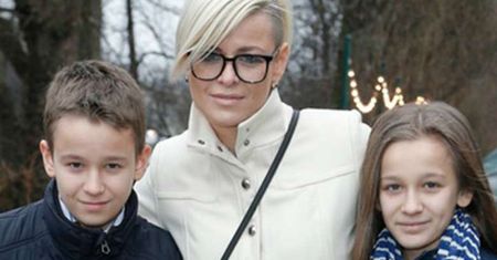 Marta Wiśniewska pokazała swoje dorosłe już dzieci! Wygląda przy nich jak starsza siostra!