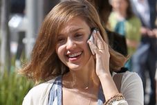 Jessica Alba pięknieje w ciąży