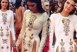 Siostra Kim Kardashian bez majtek na czerwonym dywanie!