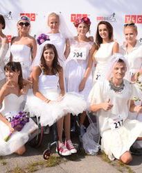 Polskie gwiazdy pobiegły w sukniach ślubnych!