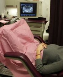 Joanna Krupa zamraża jajeczka przed kamerami!