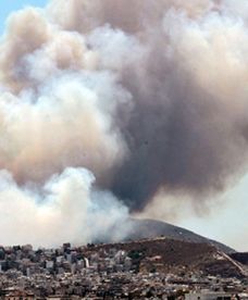 Potężne pożary w Grecji. Płoną kurorty i przedmieścia Aten
