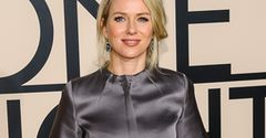 Naomi Watts w babcinej kreacji