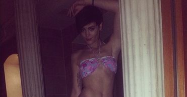 Honorata Skarbek pręży się w bikini