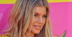 Fergie - z brzuszkiem jej do twarzy