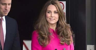 Piękna księżna Kate nadal aktywna w ósmym miesiącu ciąży