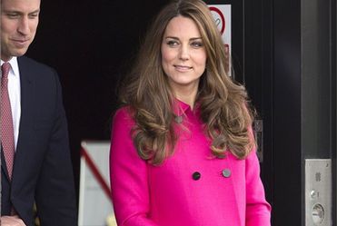 Piękna księżna Kate nadal aktywna w ósmym miesiącu ciąży