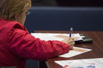 Areszty i doprowadzenia przez policję. Tak urzędniczki z Wadowic ściągały za mandaty