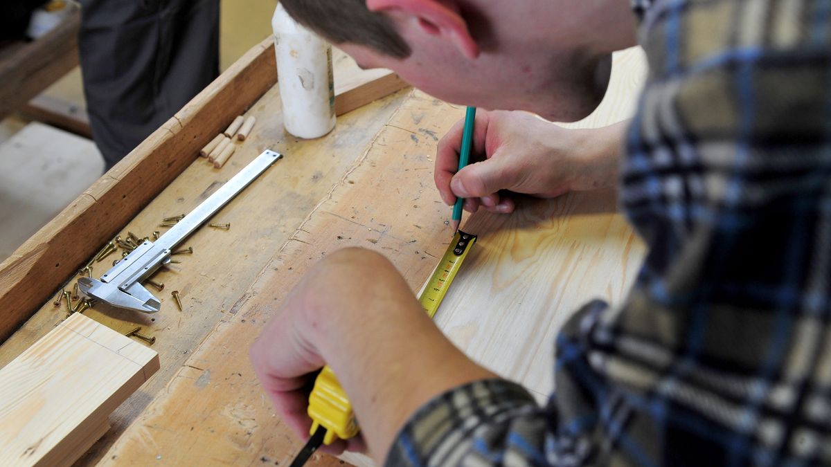 Nie ma kto uczyć w szkołach zawodowych. Powodem - płace