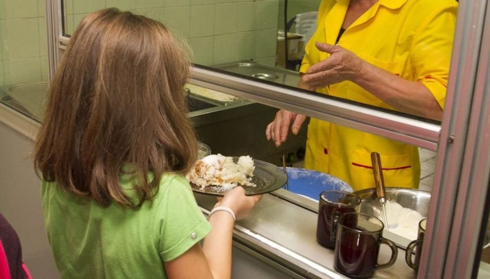 Ponad 2,7 mld na nowy program społeczny rządu. Chodzi o walkę z niedożywieniem