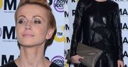 Kasia Zielińska w skórzanej sukience na premierze spektaklu
