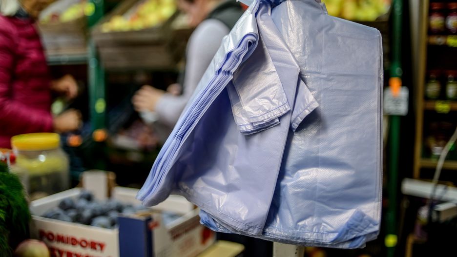 Aldi wprowadza płatne reklamówki na warzywa i owoce. Na razie w Niemczech, ale z czasem również i w Polsce