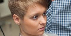 Modelowanie włosów przy użyciu szczotki