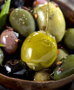 Ile są warte importowane do Polski oliwki?