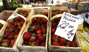 Zastanów się dwa razy, zanim zjesz truskawki. Ulubione owoce Polaków są nafaszerowane chemią