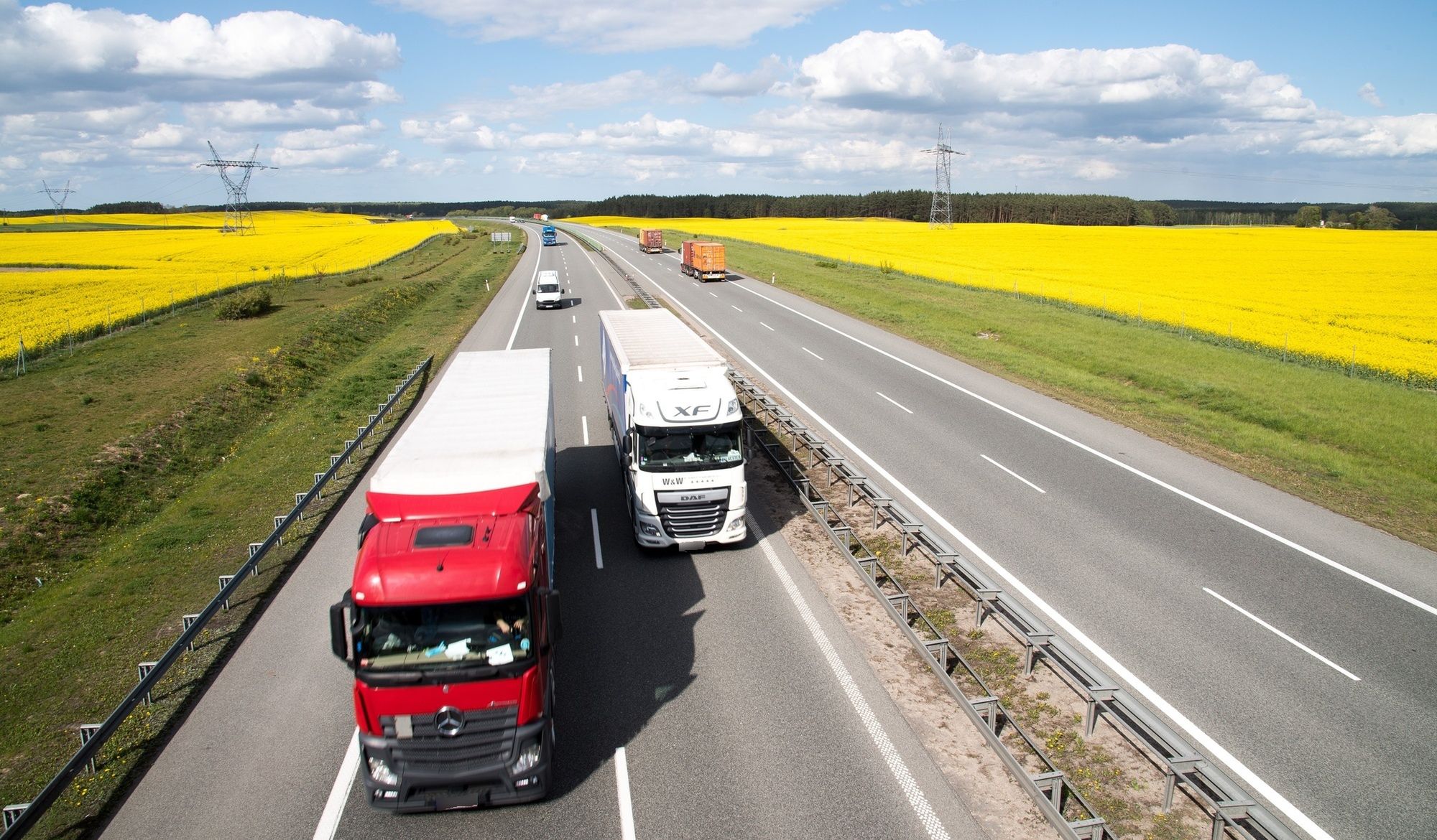 Polskie firmy transportowe, logistyczne i spedycyjne mają szansę na odszkodowania od producentów ciężarówek.