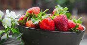 Masz takie objawy? Natychmiast przestań jeść truskawki